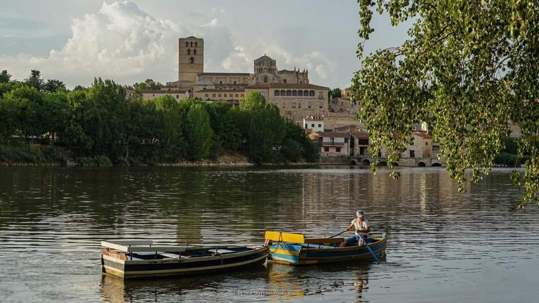 Appartamento A Los Ojos Del Rio Duero Zamora Esterno foto