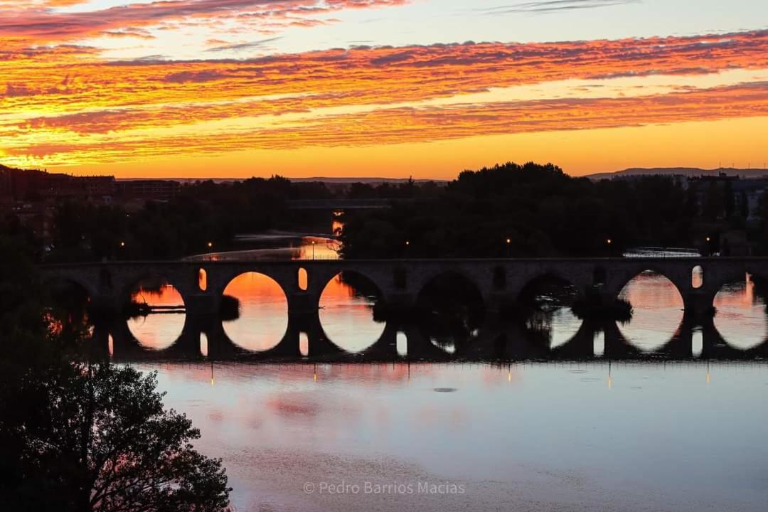 Appartamento A Los Ojos Del Rio Duero Zamora Esterno foto