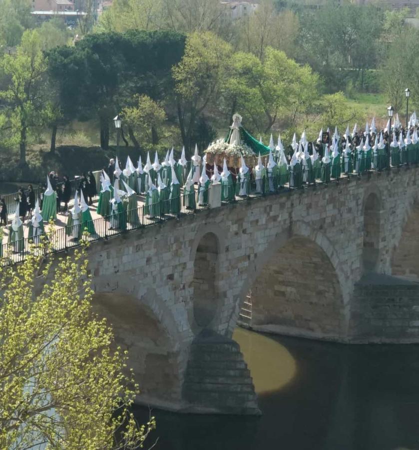 Appartamento A Los Ojos Del Rio Duero Zamora Esterno foto