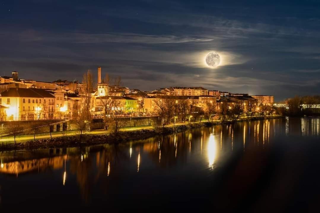 Appartamento A Los Ojos Del Rio Duero Zamora Esterno foto