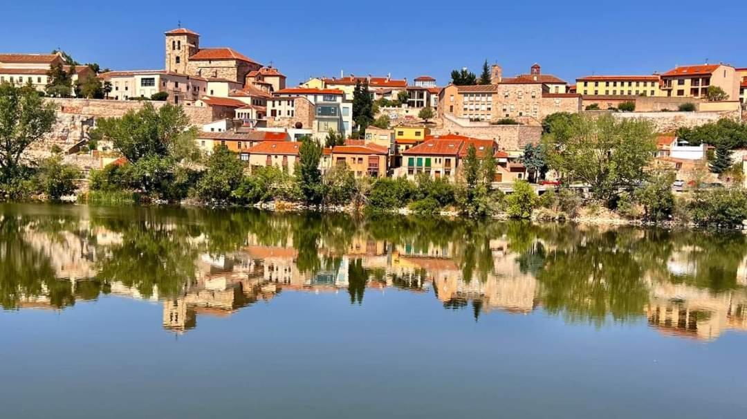 Appartamento A Los Ojos Del Rio Duero Zamora Esterno foto