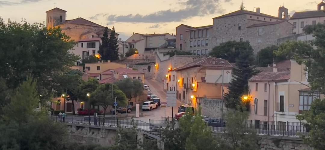 Appartamento A Los Ojos Del Rio Duero Zamora Esterno foto