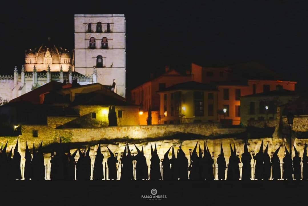 Appartamento A Los Ojos Del Rio Duero Zamora Esterno foto